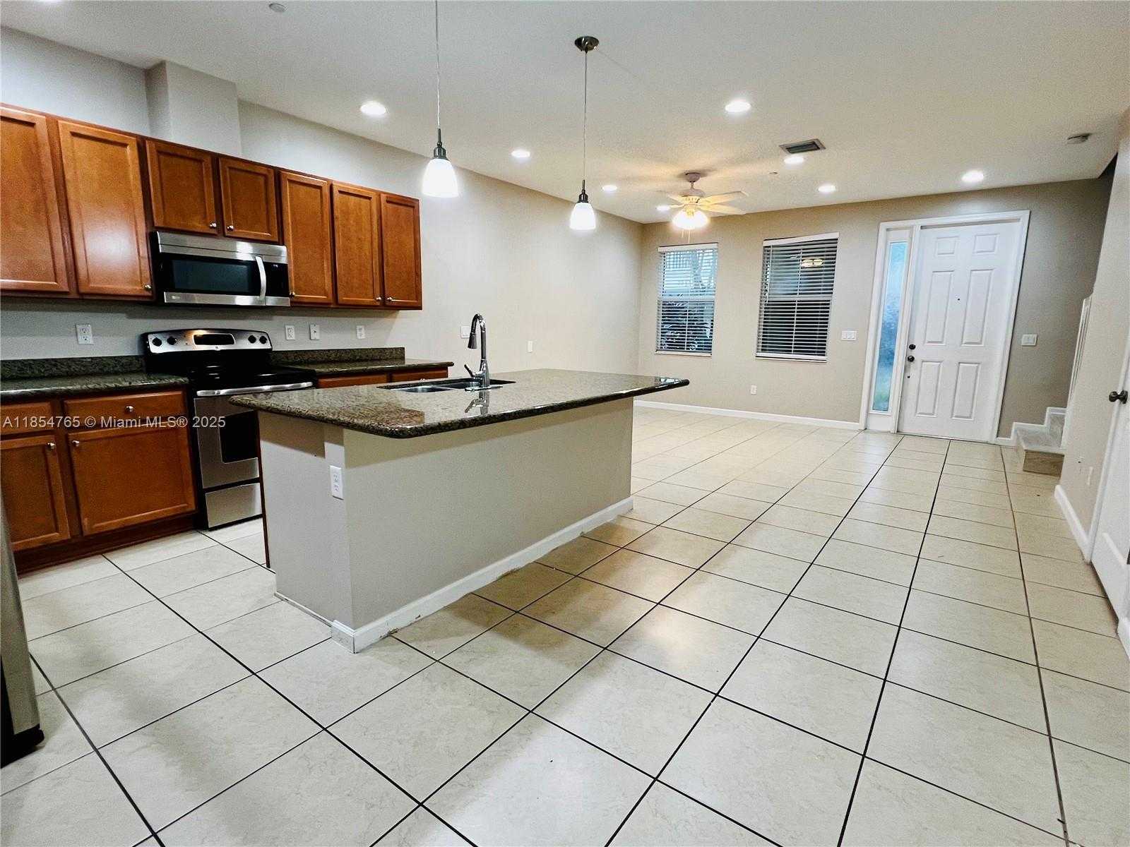 Small Image of 2950 ST THOMAS DR, Cooper City Number 8