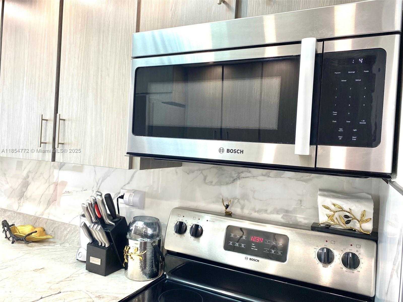 Small Image of 251 174TH ST #615, Sunny Isles Beach Number 21