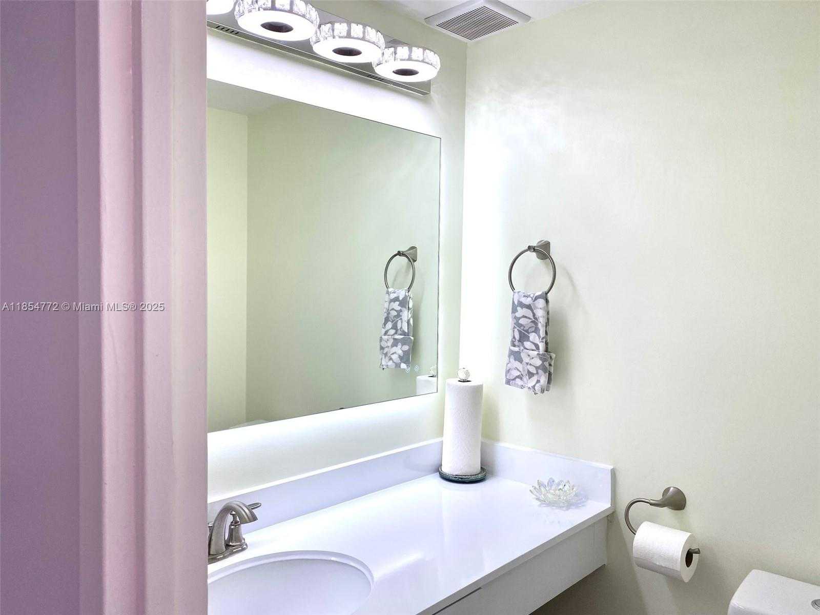 Small Image of 251 174TH ST #615, Sunny Isles Beach Number 24