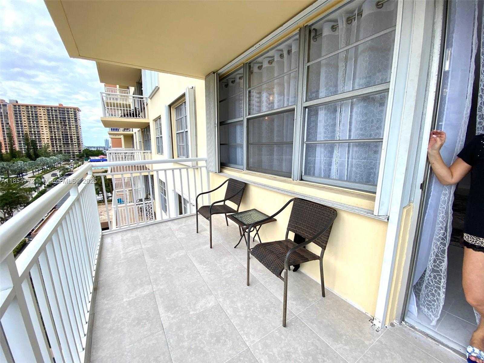 Small Image of 251 174TH ST #615, Sunny Isles Beach Number 28