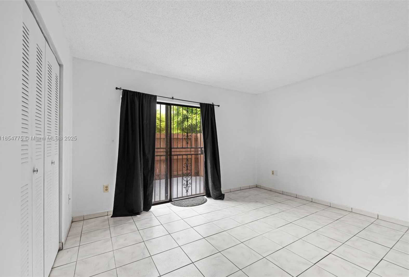 Small Image of 2178 WEST 60TH ST #18112, Hialeah Number 11