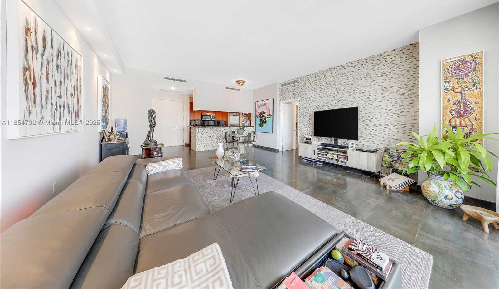 Small Image of 901 BRICKELL KEY BLVD #3002, Miami Number 4