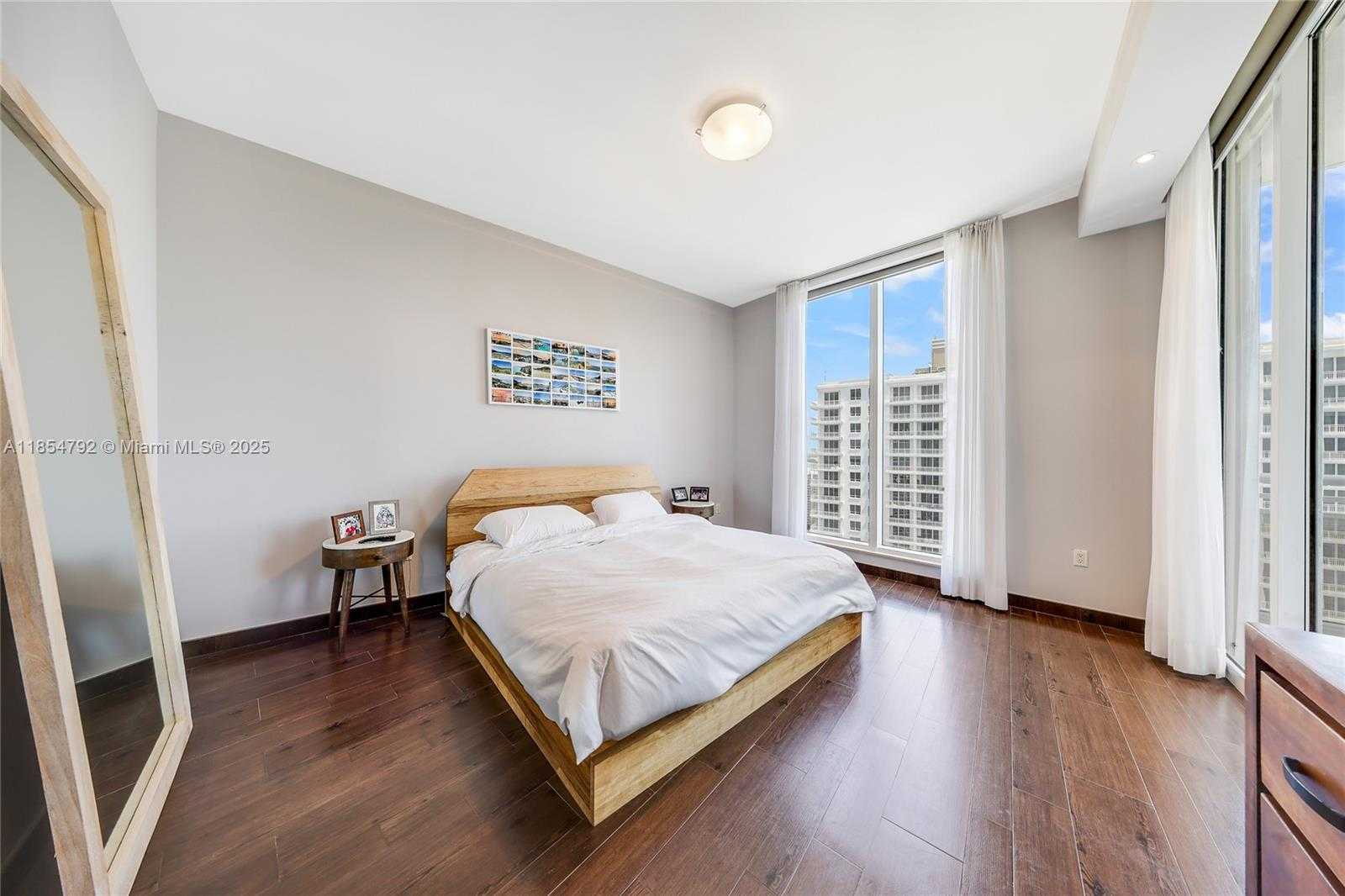Small Image of 901 BRICKELL KEY BLVD #3002, Miami Number 7