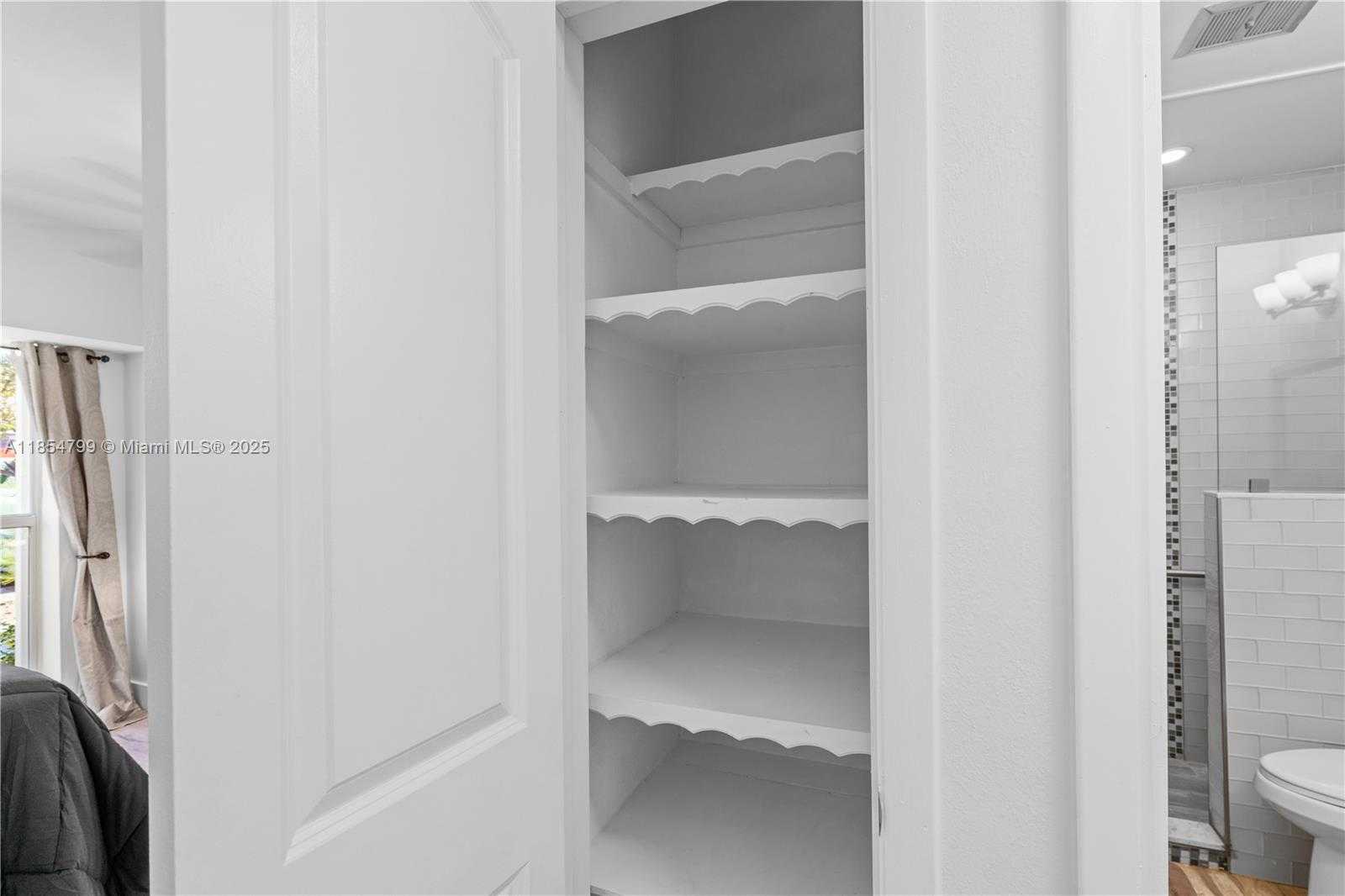 Small Image of 7417 TWIN SABAL DR, Miami Lakes Number 12