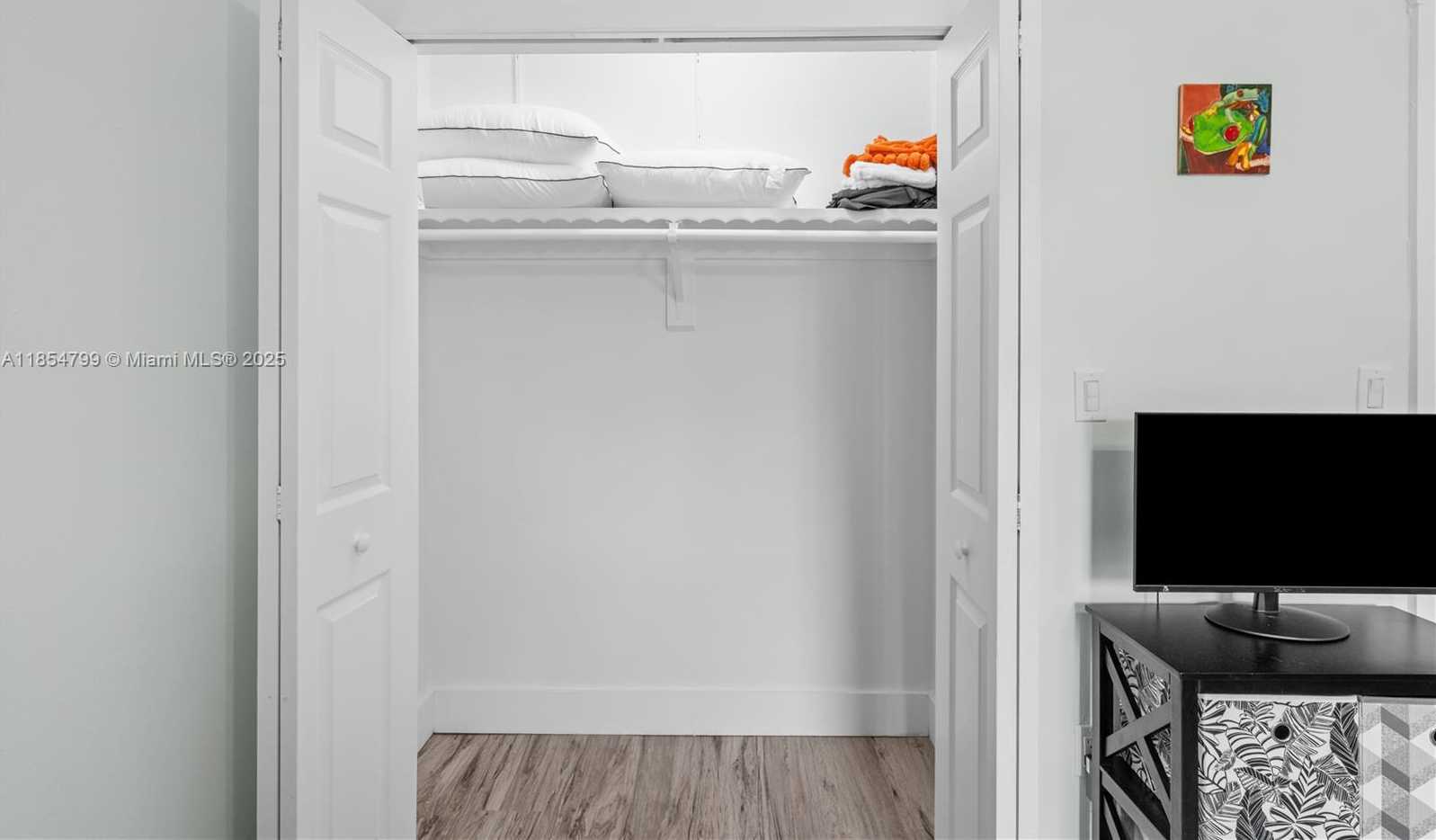 Small Image of 7417 TWIN SABAL DR, Miami Lakes Number 19