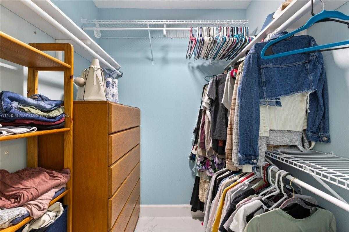 Small Image of 9450 LIVE OAK PL #109, Davie Number 42