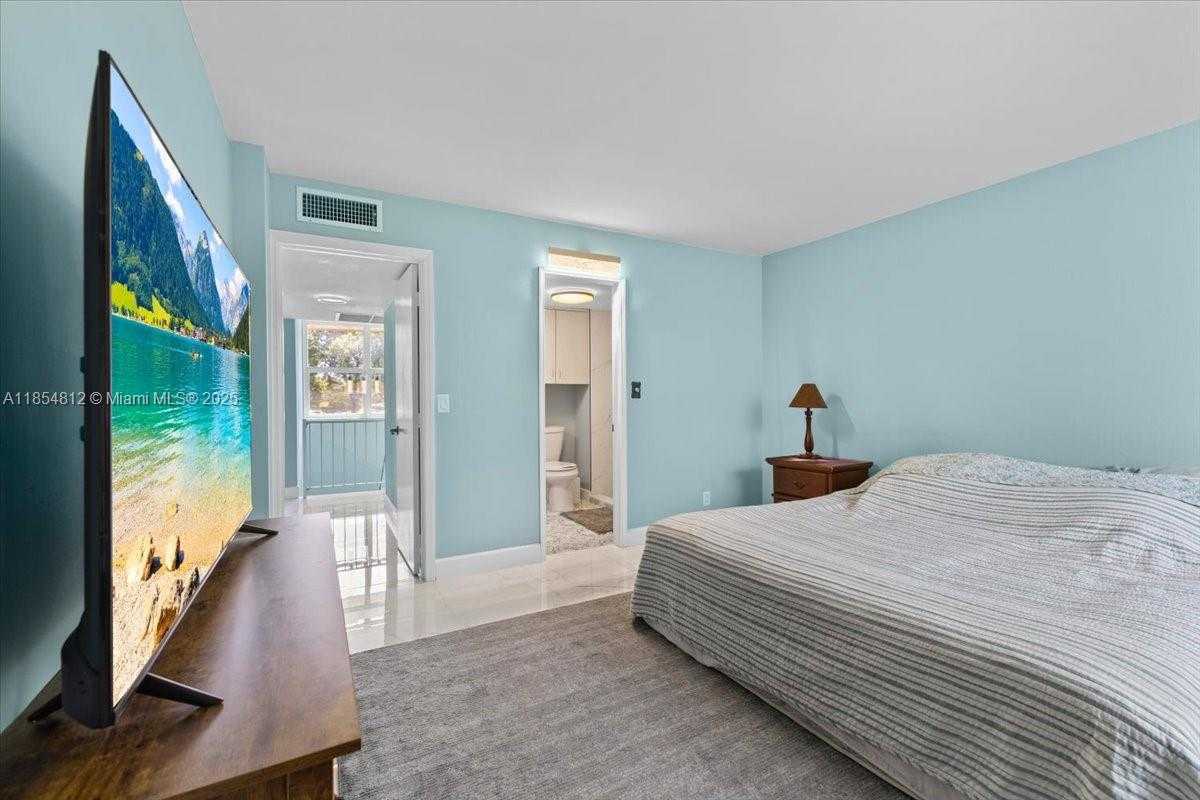 Small Image of 9450 LIVE OAK PL #109, Davie Number 43