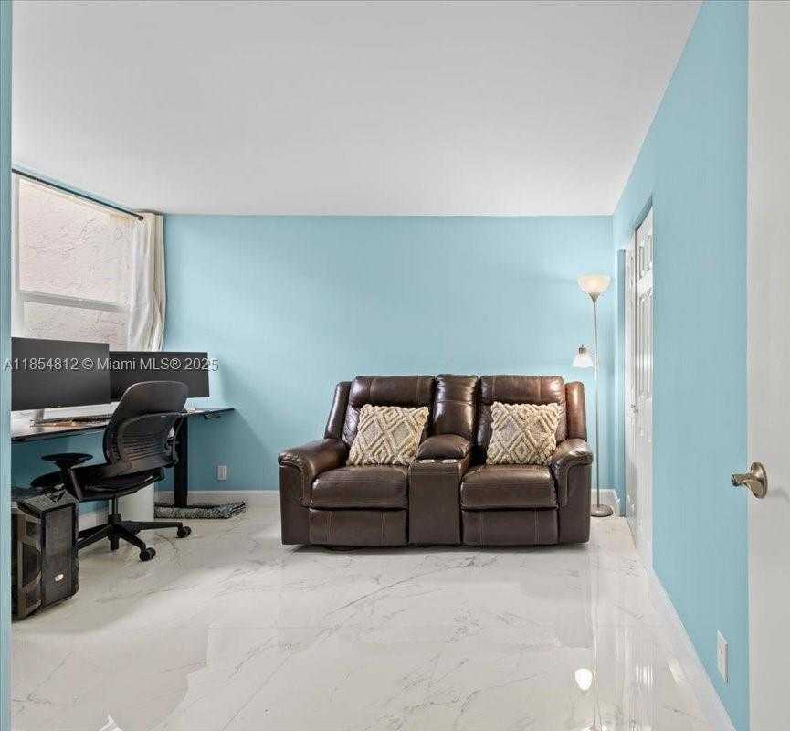 Small Image of 9450 LIVE OAK PL #109, Davie Number 50