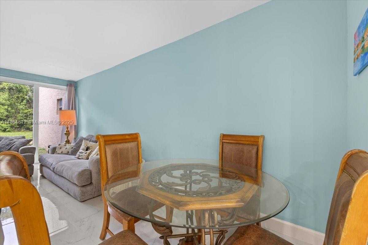 Small Image of 9450 LIVE OAK PL #109, Davie Number 9