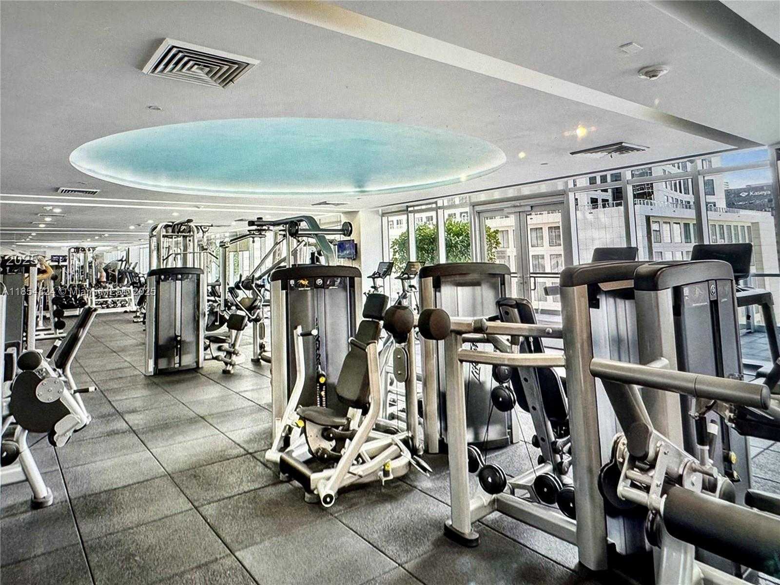 Small Image of 500 BRICKELL AVE #1204, Miami Number 10