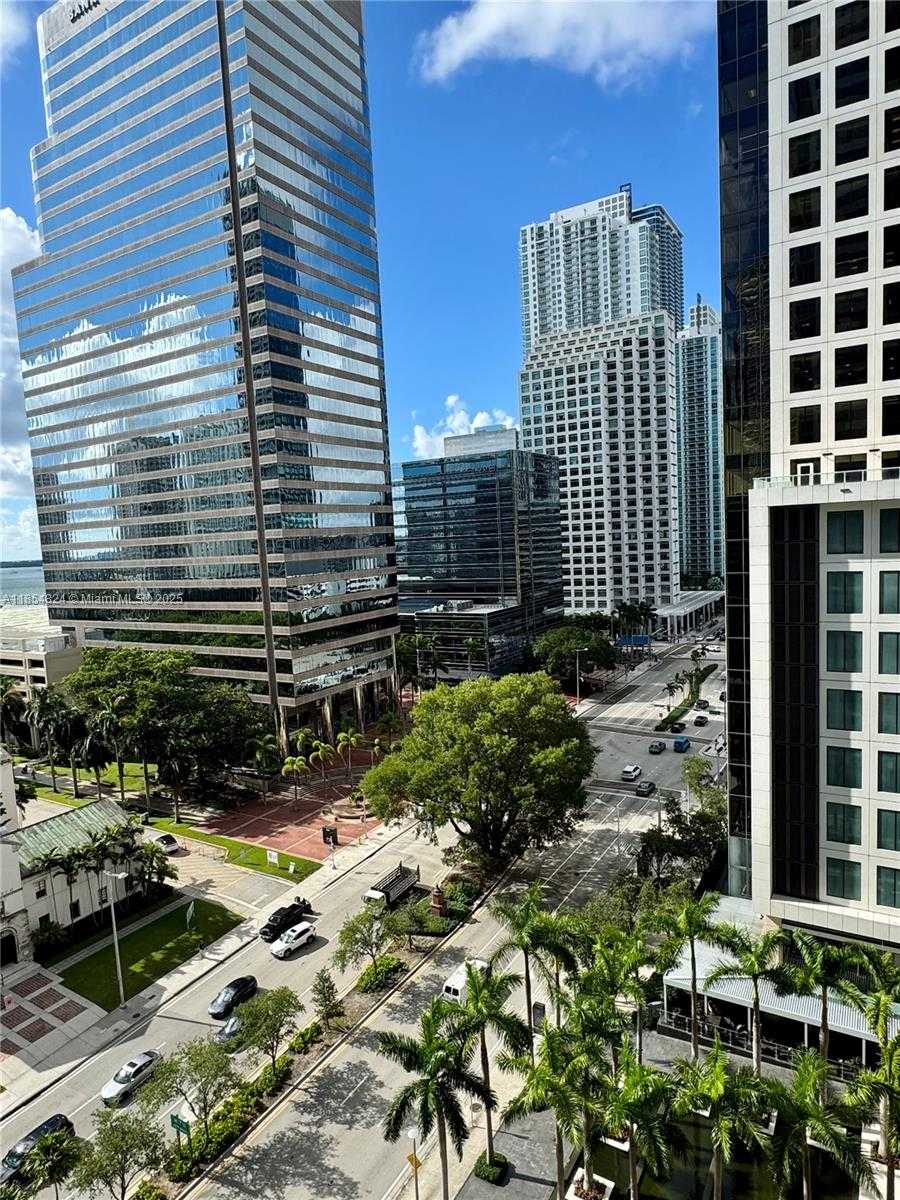 Small Image of 500 BRICKELL AVE #1204, Miami Number 19
