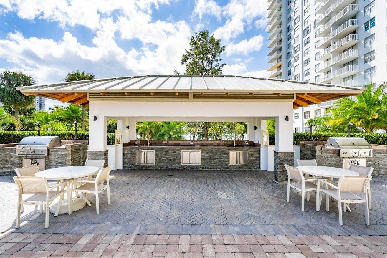 Small Image of 2801 NORTH EAST 183RD ST #1401W, Aventura Number 28