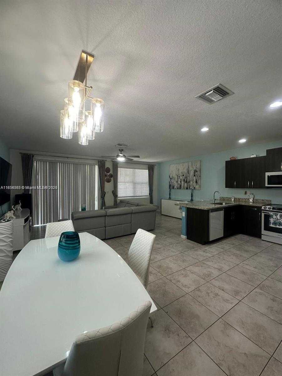 Small Image of 2450 SOUTH EAST 14TH CT #2450, Homestead Number 24