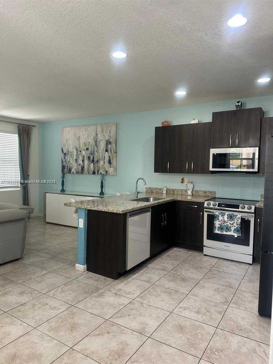 Small Image of 2450 SOUTH EAST 14TH CT #2450, Homestead Number 27