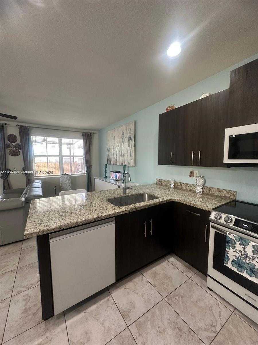 Small Image of 2450 SOUTH EAST 14TH CT #2450, Homestead Number 29