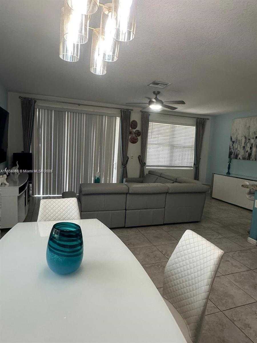 Small Image of 2450 SOUTH EAST 14TH CT #2450, Homestead Number 35