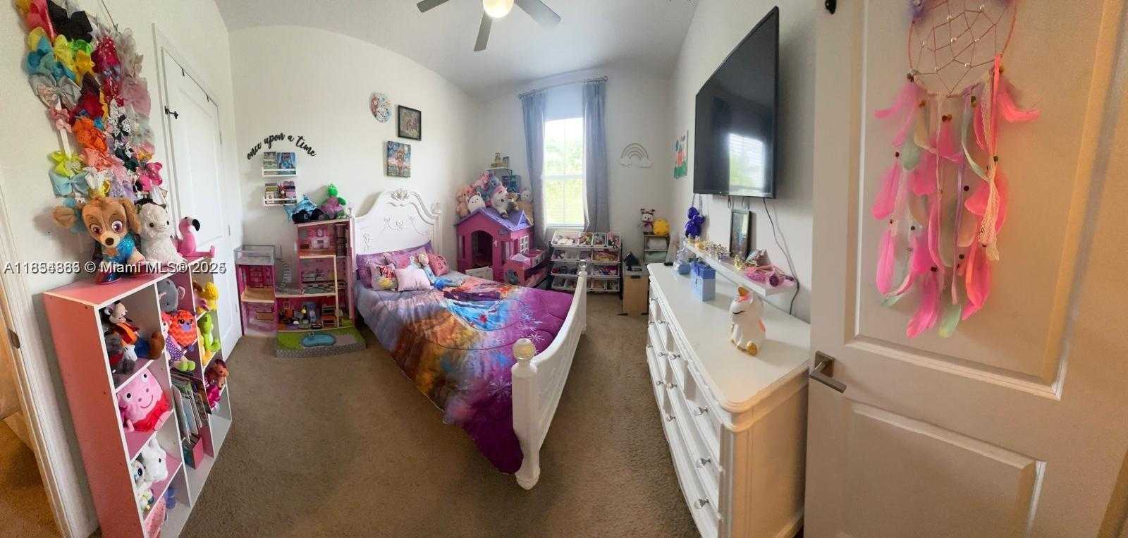Small Image of 2450 SOUTH EAST 14TH CT #2450, Homestead Number 4
