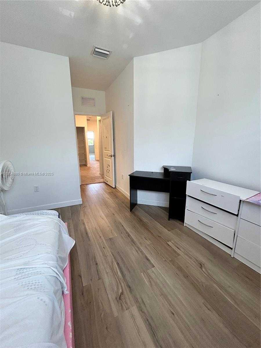 Small Image of 25343 SOUTH WEST 109TH AVE, Homestead Number 32