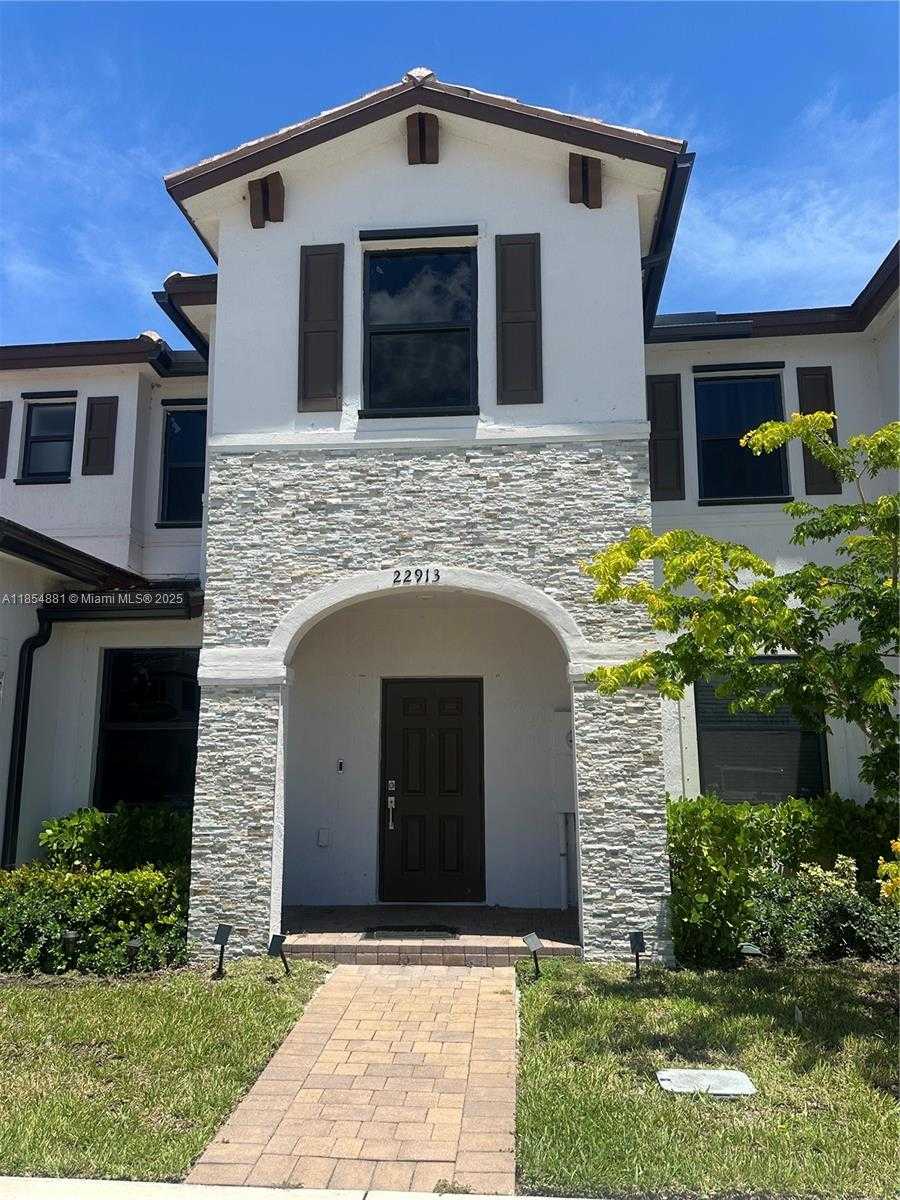Small Image of 22913 SOUTH WEST 99TH AVE, Cutler Bay Number 1