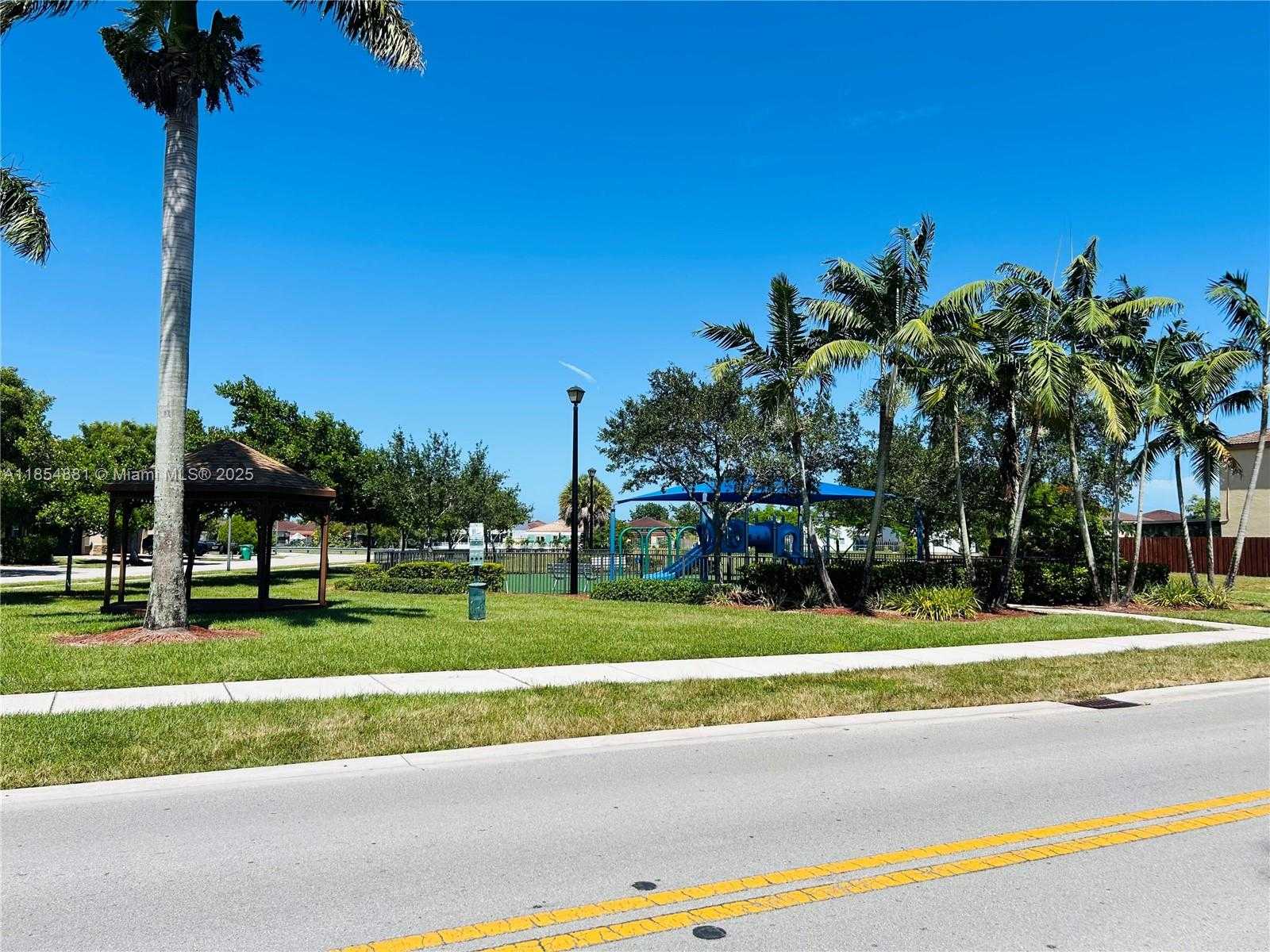 Small Image of 22913 SOUTH WEST 99TH AVE, Cutler Bay Number 21