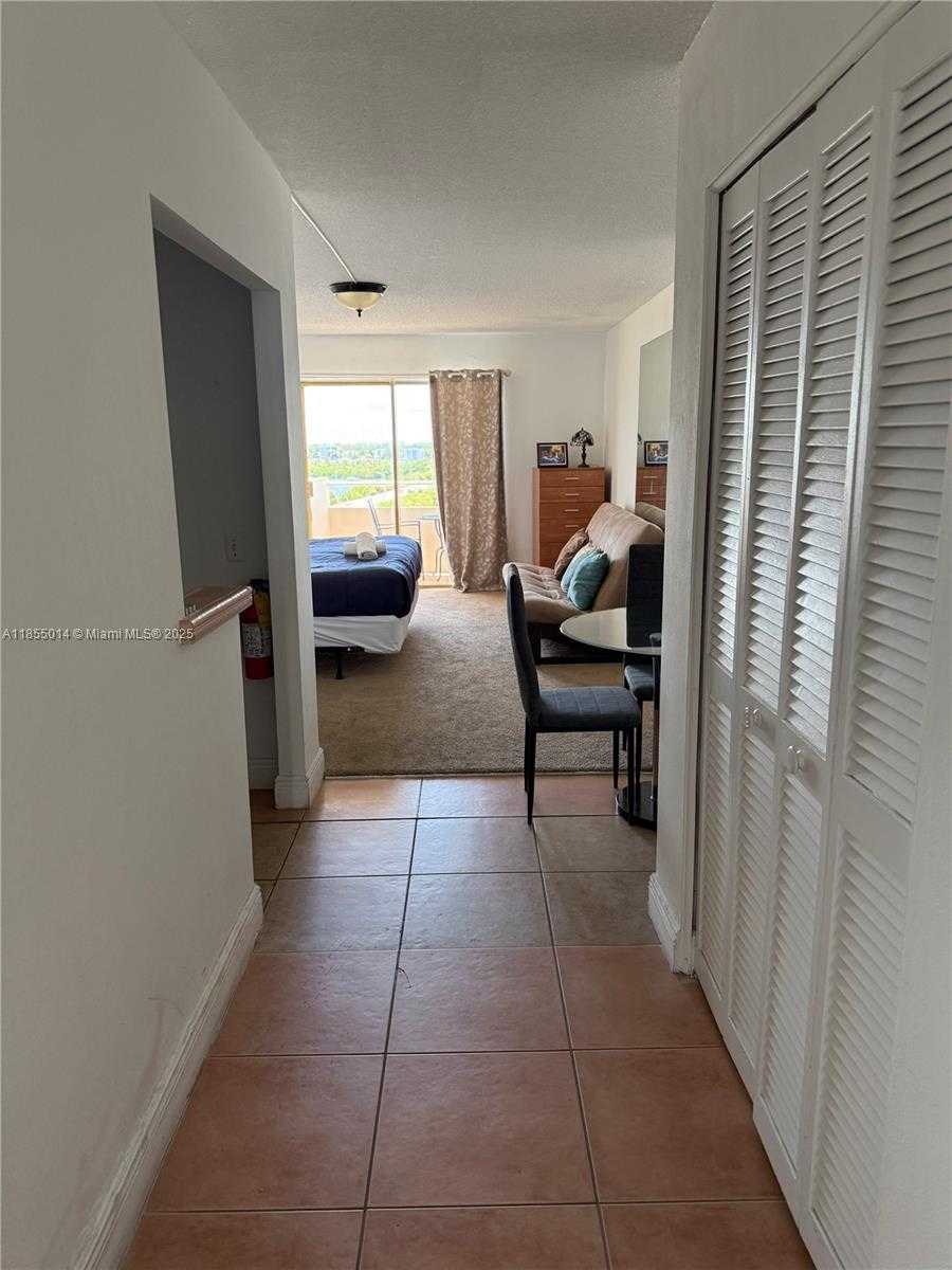 Small Image of 7904 WEST DR #806, North Bay Village Number 6