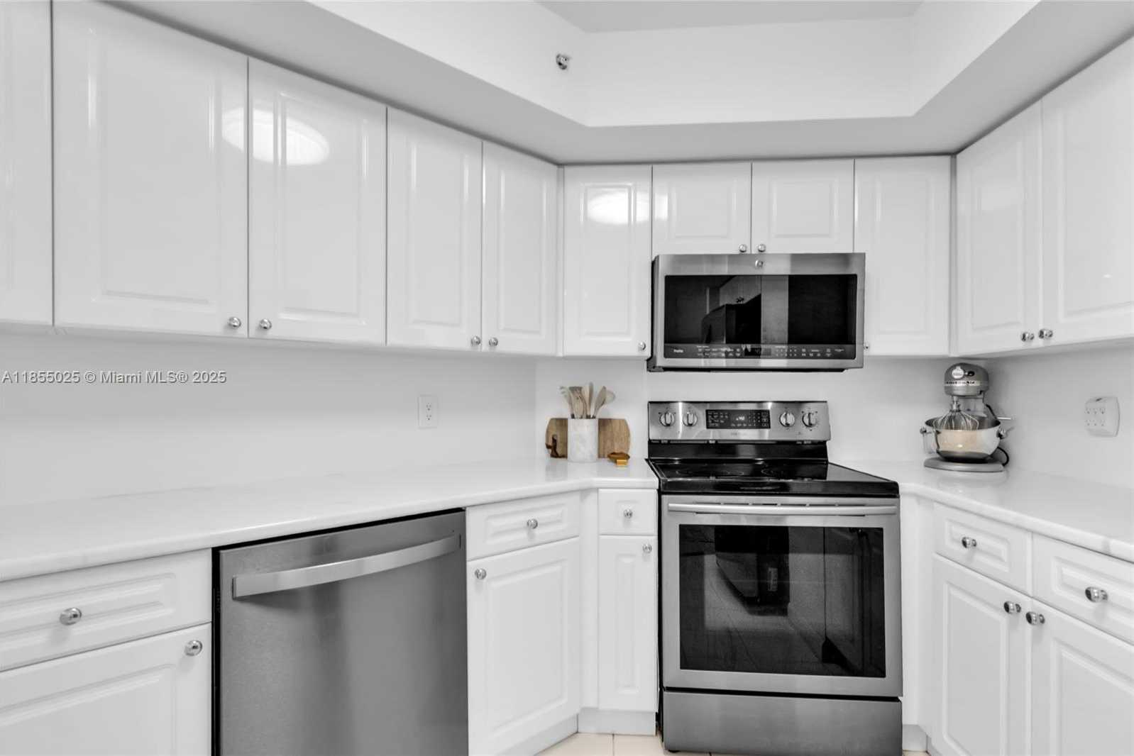 Small Image of 1800 SUNSET HARBOUR DR #1003, Miami Beach Number 18