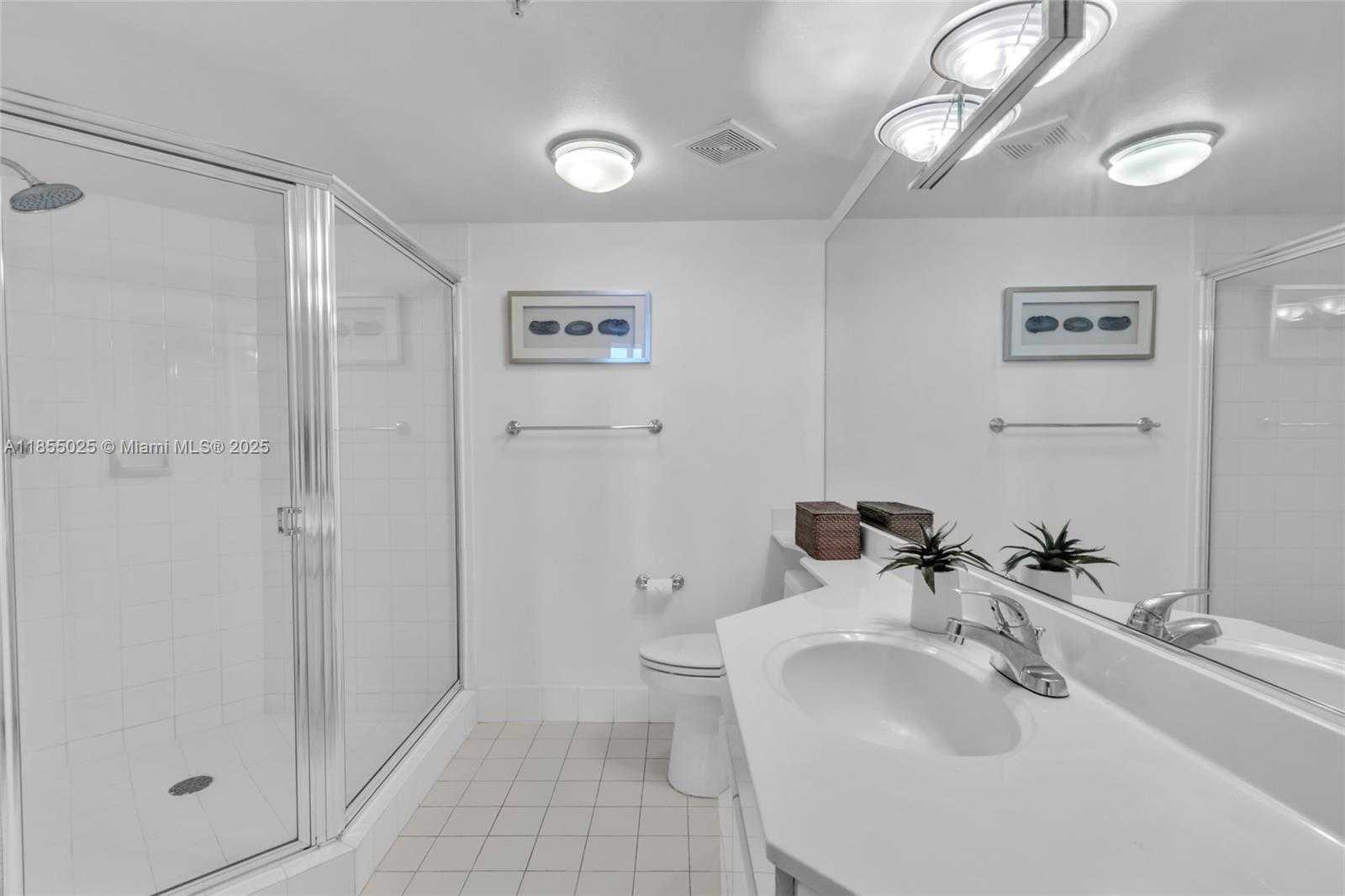 Small Image of 1800 SUNSET HARBOUR DR #1003, Miami Beach Number 24