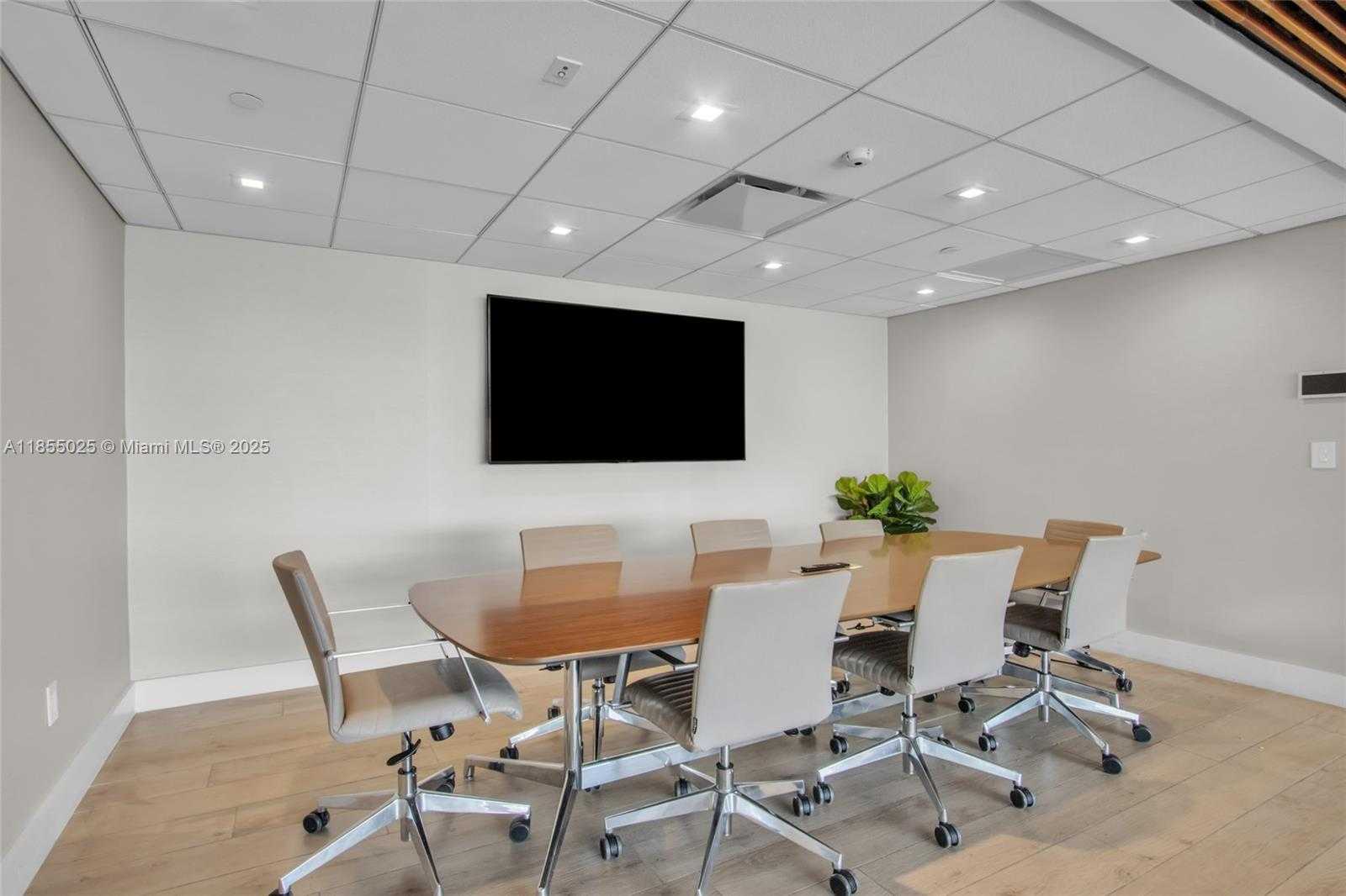 Small Image of 1800 SUNSET HARBOUR DR #1003, Miami Beach Number 31