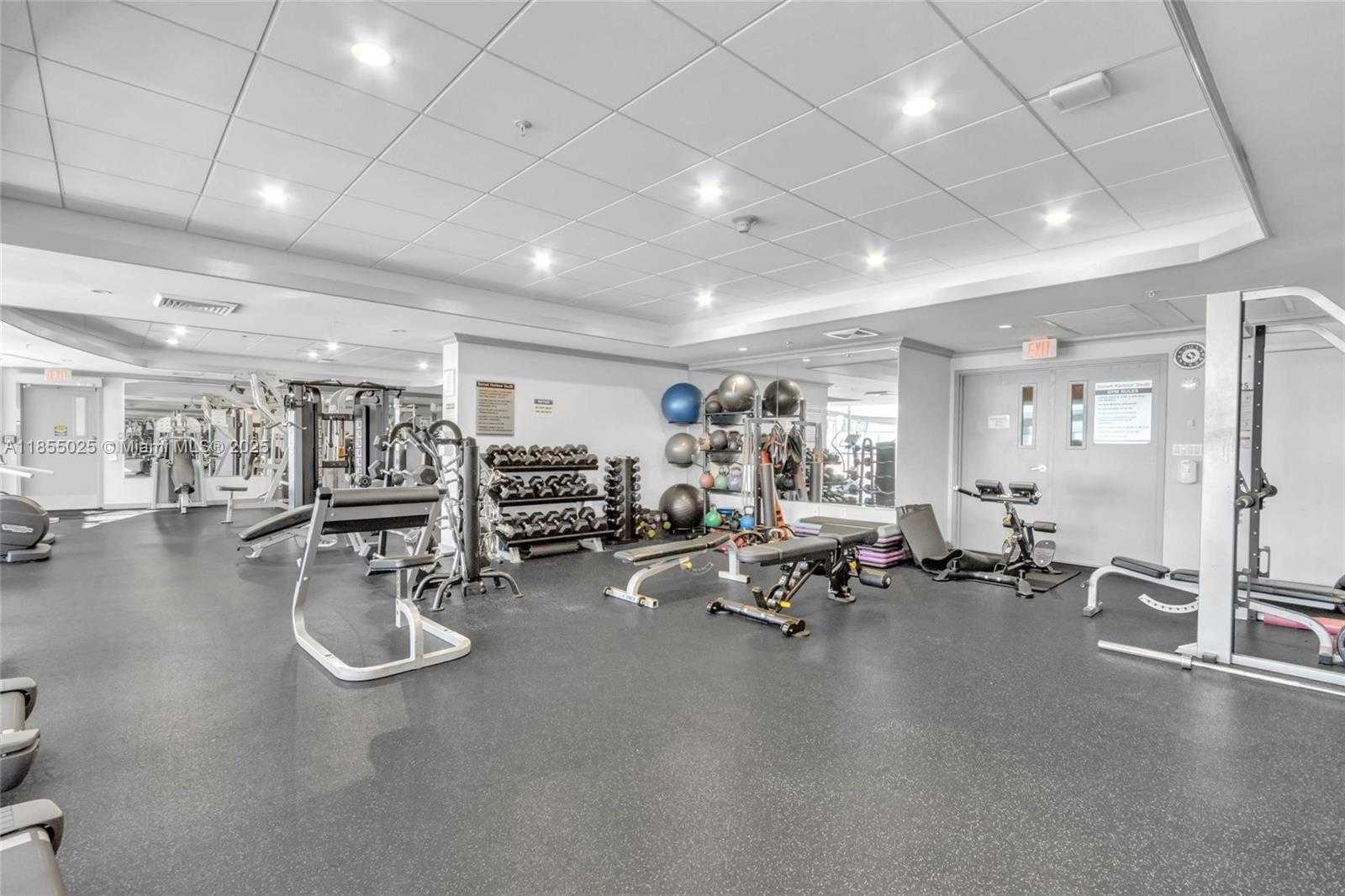 Small Image of 1800 SUNSET HARBOUR DR #1003, Miami Beach Number 33