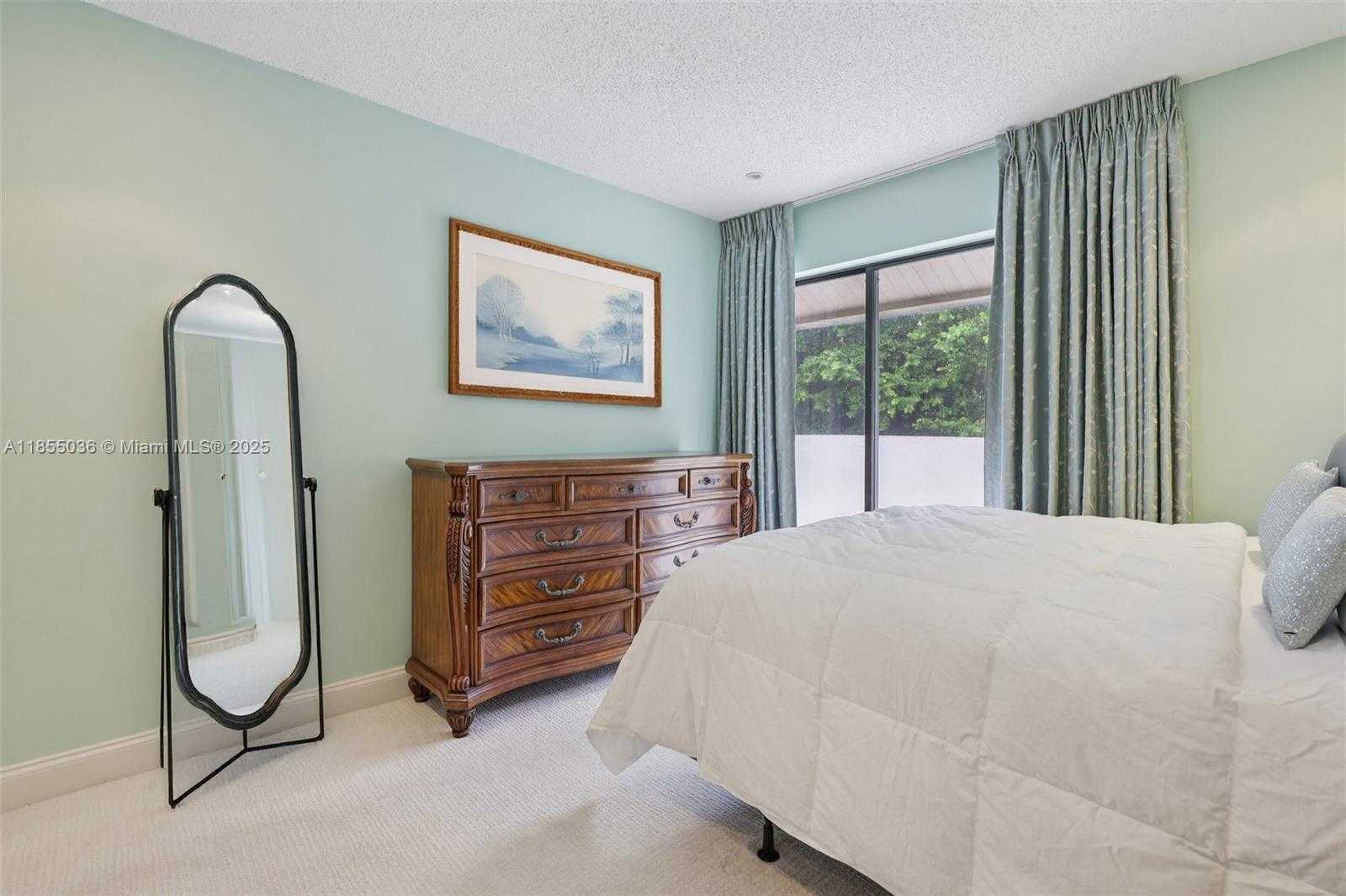 Small Image of 121 SOUTH WEST 96TH TER #205, Plantation Number 22