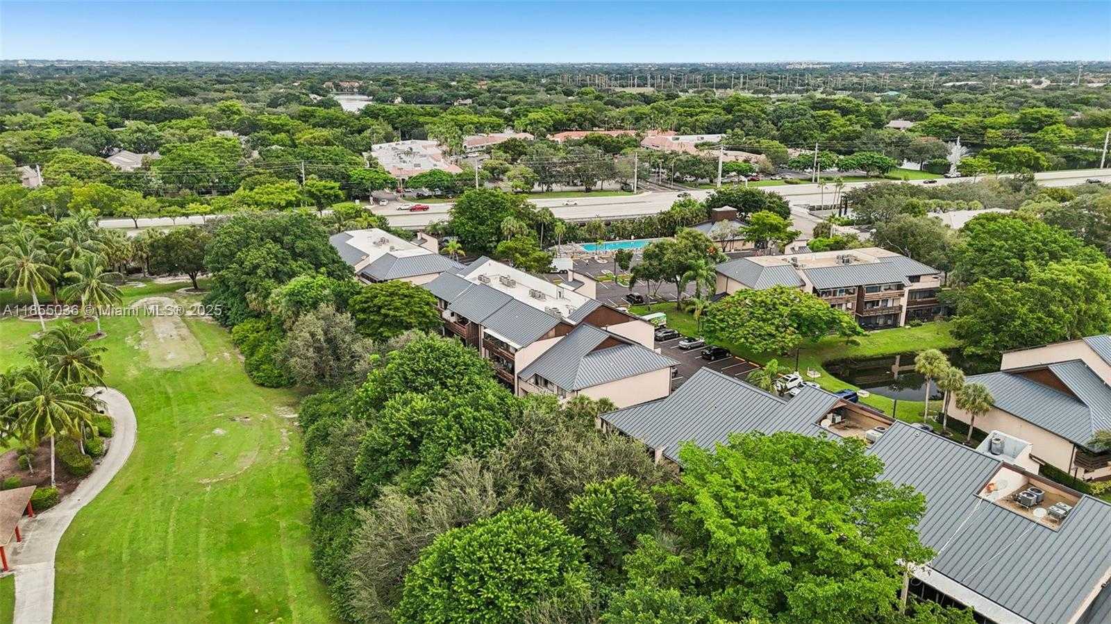 Small Image of 121 SOUTH WEST 96TH TER #205, Plantation Number 51