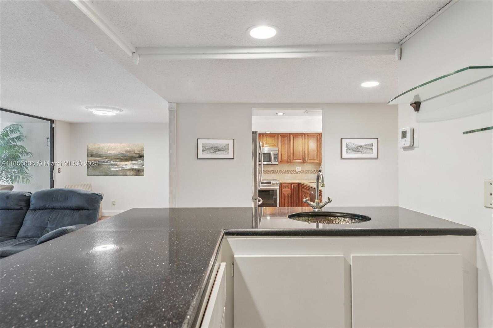 Small Image of 121 SOUTH WEST 96TH TER #205, Plantation Number 9