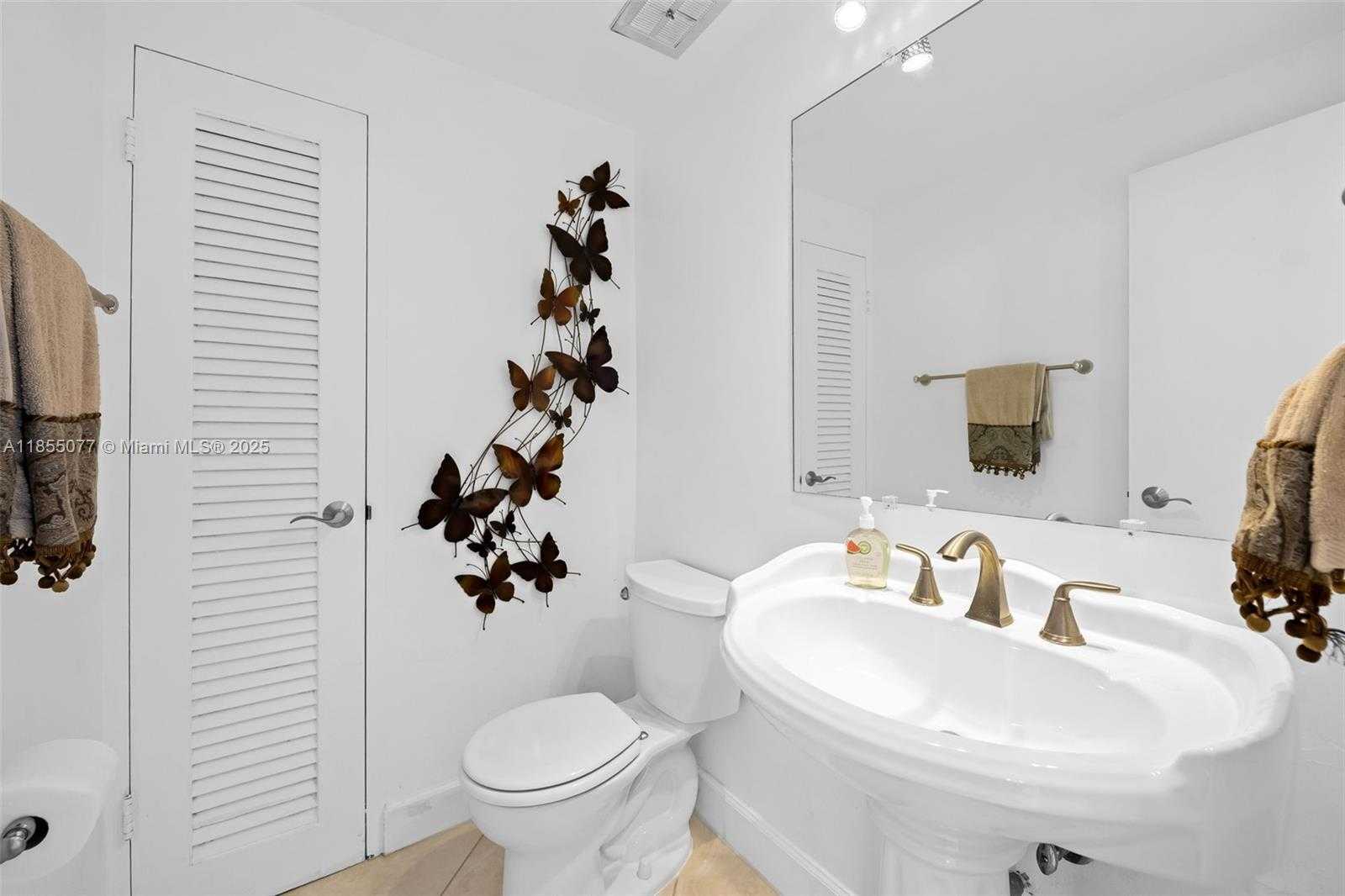 Small Image of 3111 NORTH OCEAN DR #1503, Hollywood Number 8