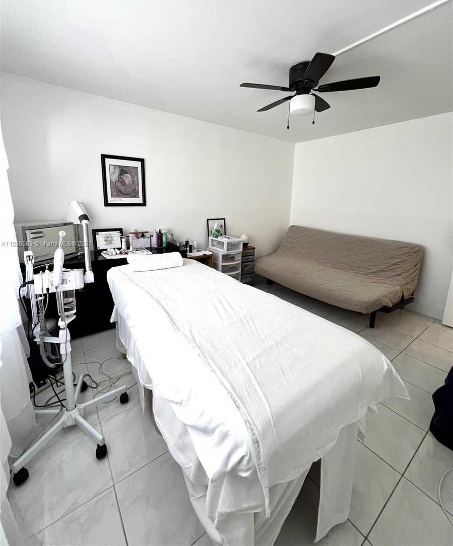 Small Image of 408 LAKEVIEW DR #102, Weston Number 13