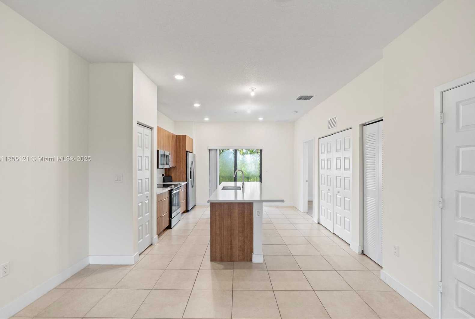 Small Image of 7831 NORTH WEST 104TH AVE #22, Doral Number 2