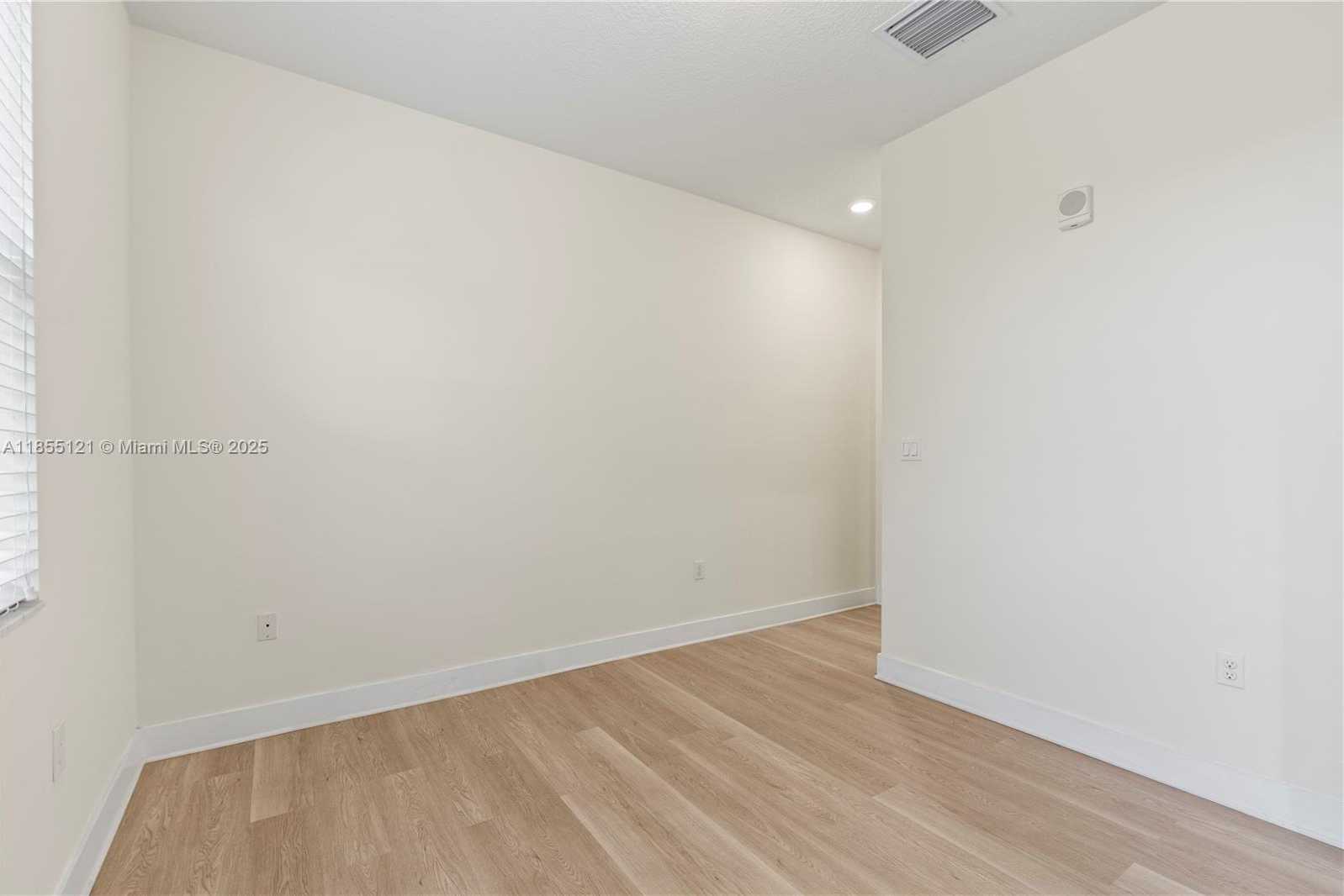 Small Image of 7831 NORTH WEST 104TH AVE #22, Doral Number 23