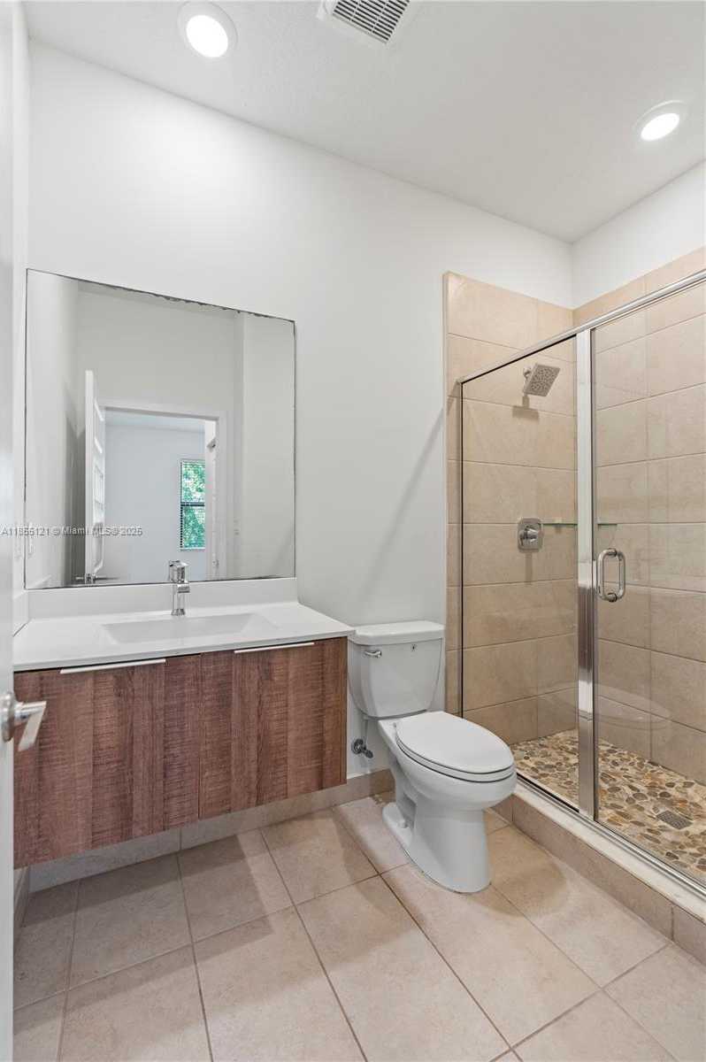 Small Image of 7831 NORTH WEST 104TH AVE #22, Doral Number 27