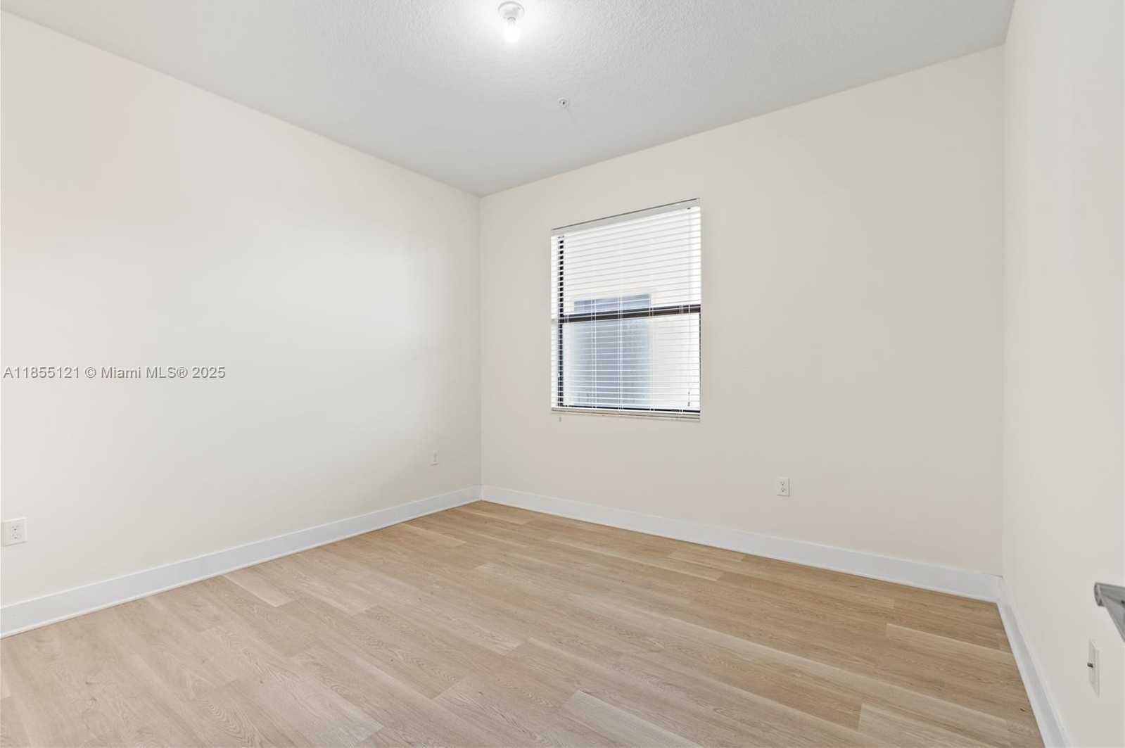 Small Image of 7831 NORTH WEST 104TH AVE #22, Doral Number 29