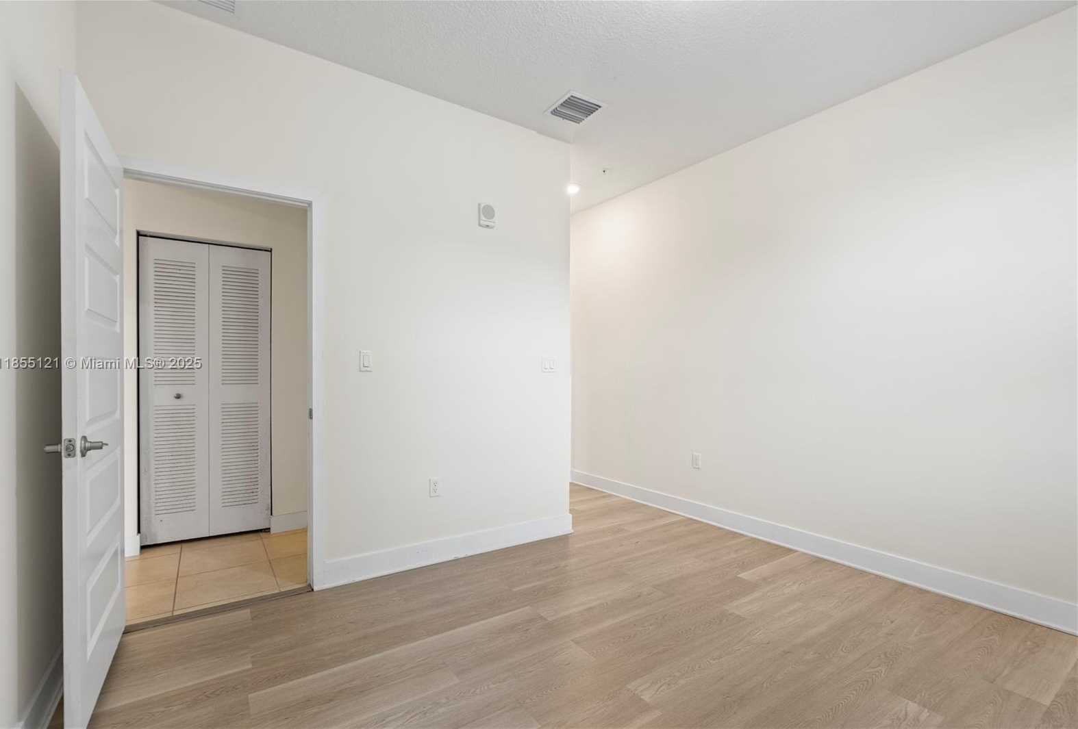 Small Image of 7831 NORTH WEST 104TH AVE #22, Doral Number 31