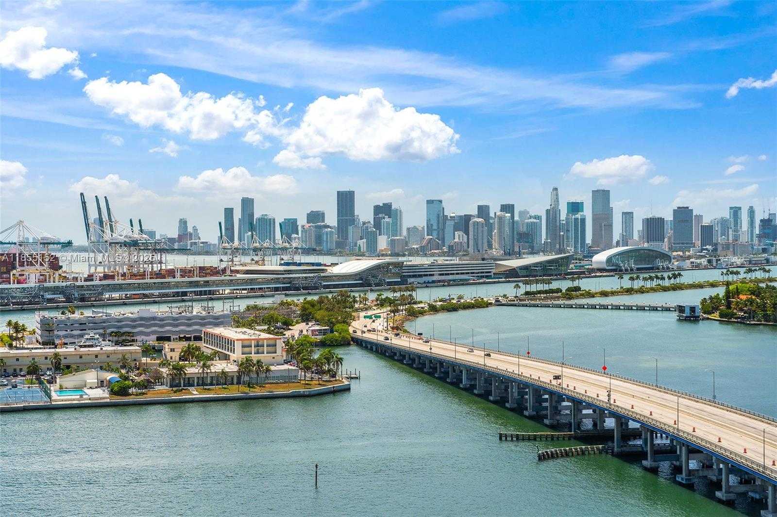 Small Image of 450 ALTON RD #1907, Miami Beach Number 12