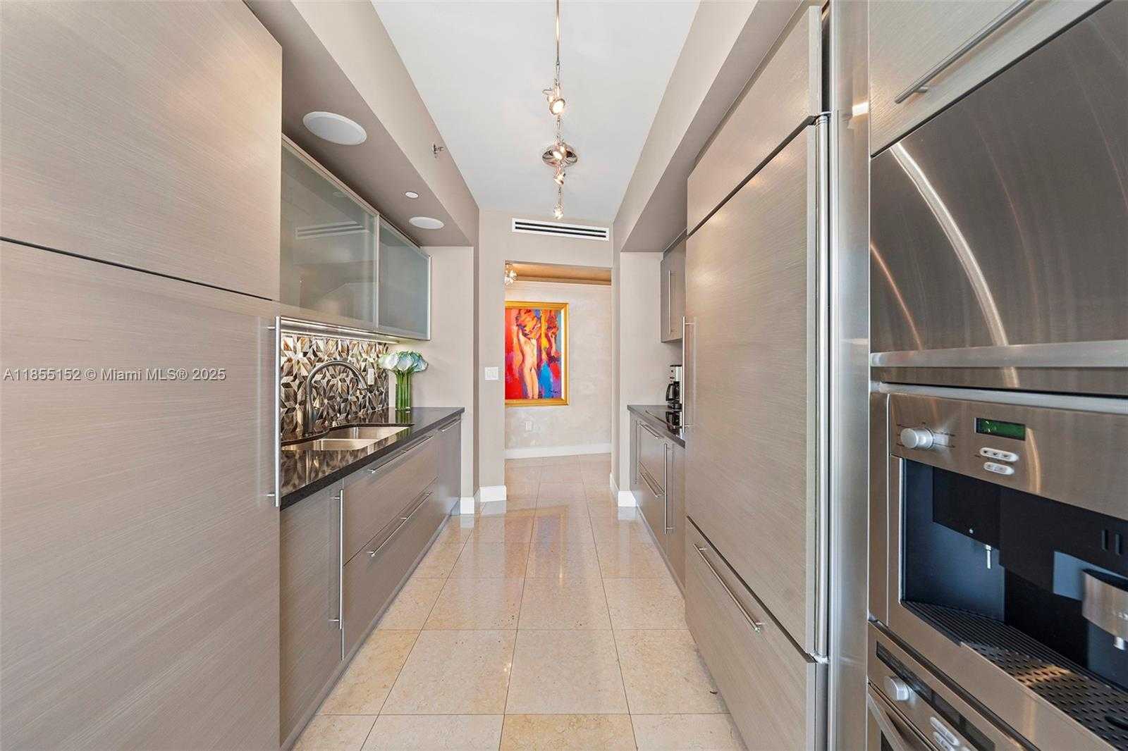 Small Image of 450 ALTON RD #1907, Miami Beach Number 18
