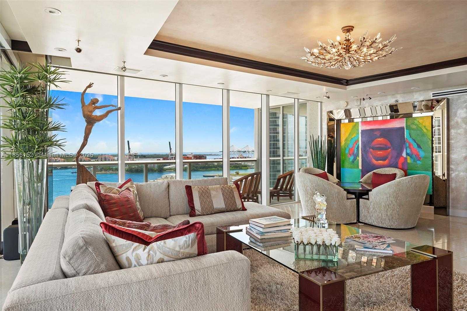 Small Image of 450 ALTON RD #1907, Miami Beach Number 4
