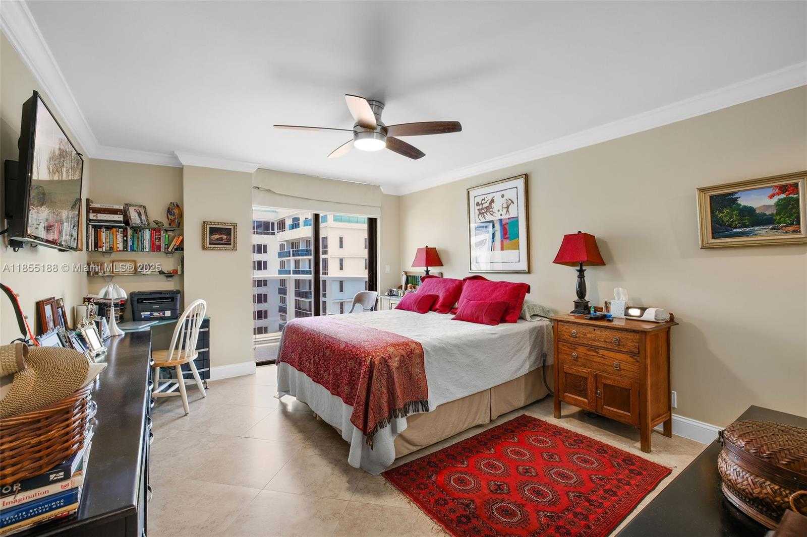 Small Image of 2401 COLLINS AVE #1807, Miami Beach Number 19