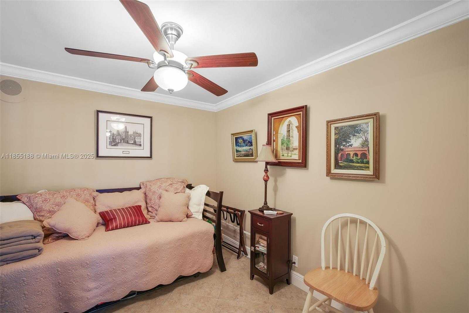 Small Image of 2401 COLLINS AVE #1807, Miami Beach Number 24