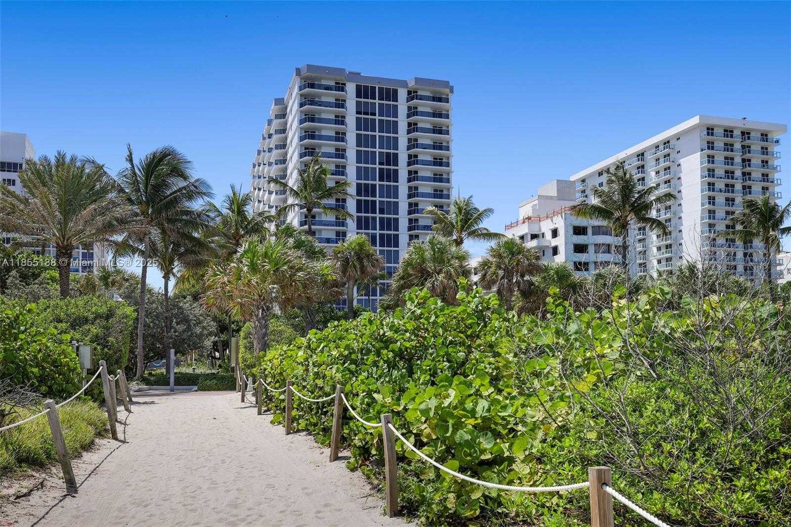 Small Image of 2401 COLLINS AVE #1807, Miami Beach Number 29