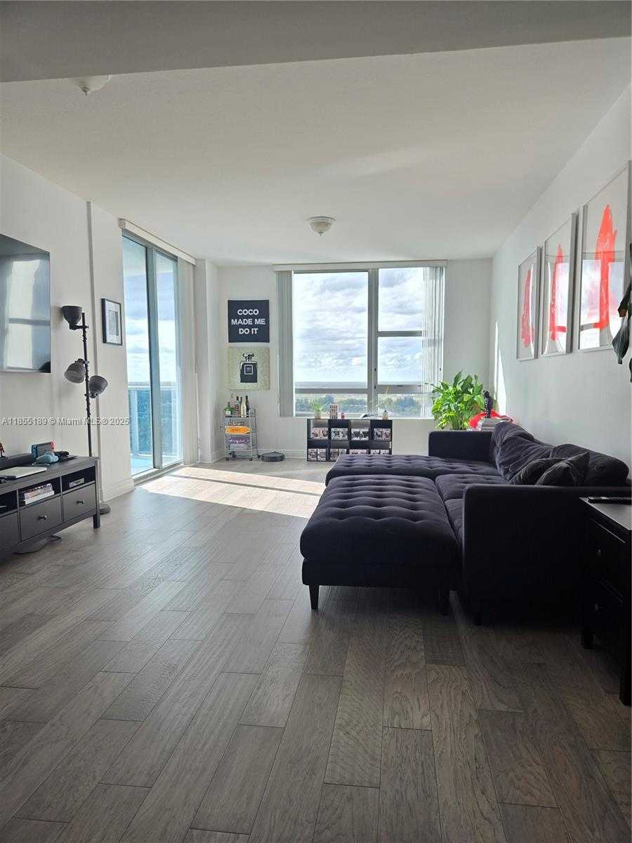 Small Image of 2641 NORTH FLAMINGO RD #2601N, Sunrise Number 3