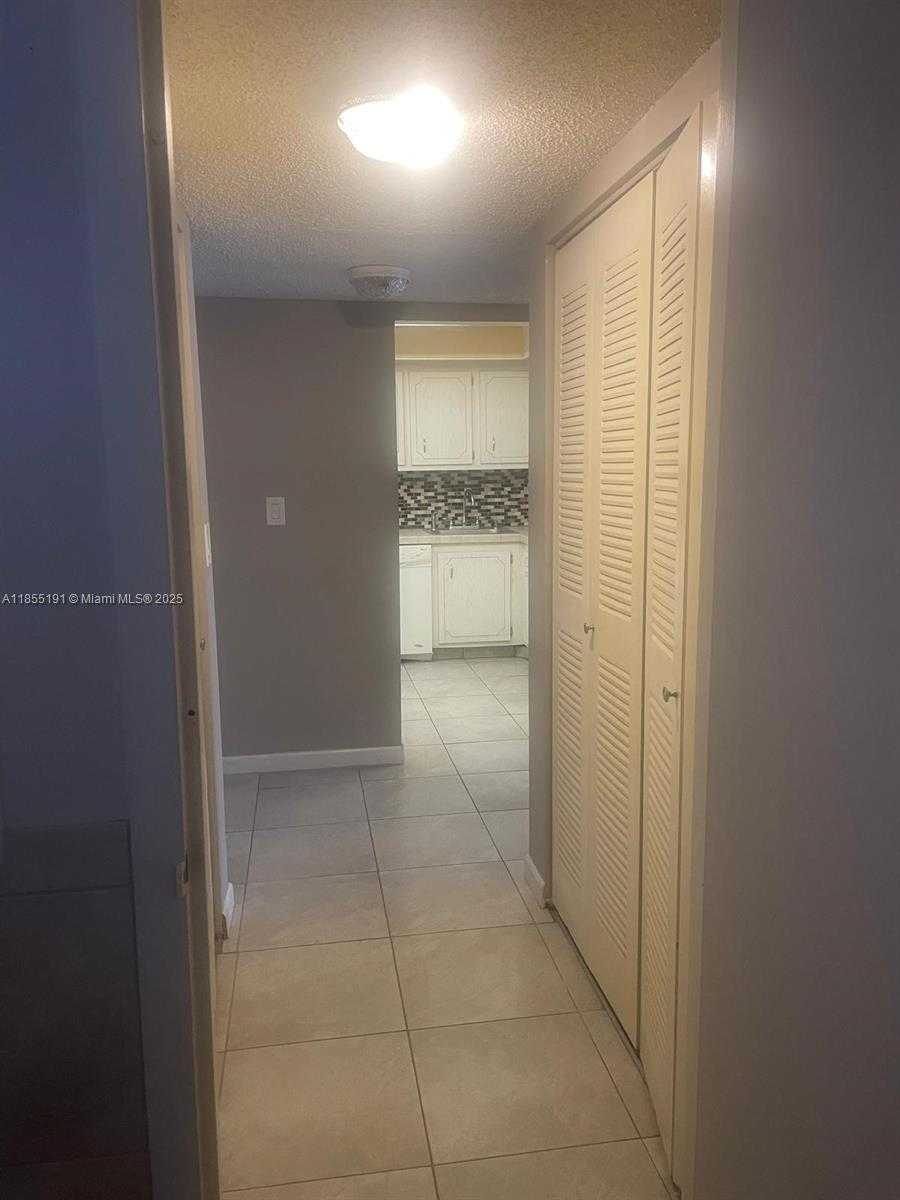 Small Image of 8311 SANDS POINT BLVD #R105, Tamarac Number 17