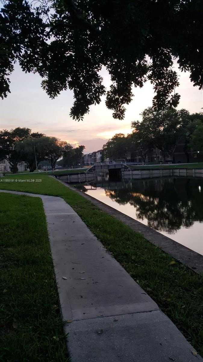 Small Image of 8311 SANDS POINT BLVD #R105, Tamarac Number 27