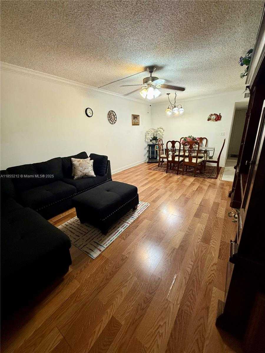 Small Image of 3060 HOLIDAY SPRINGS BLVD #104, Margate Number 12