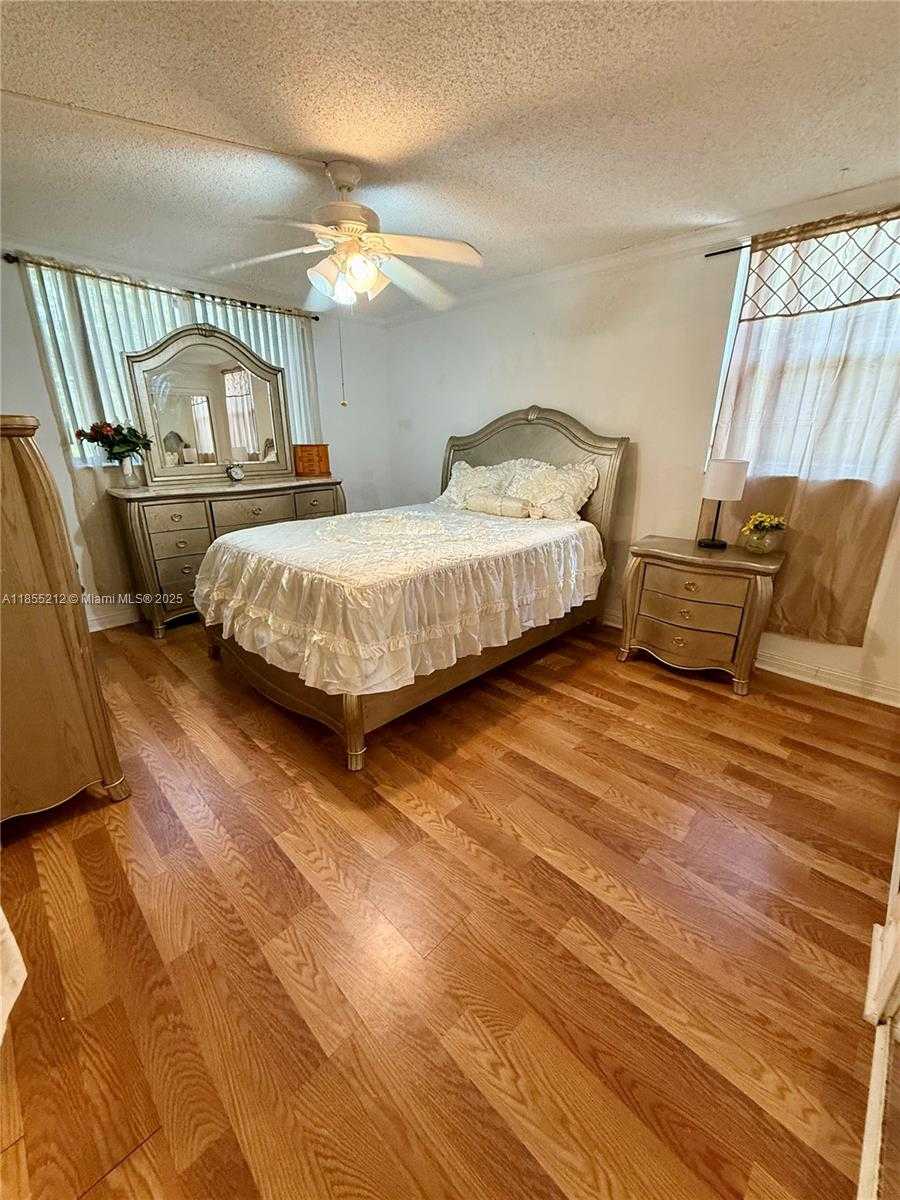 Small Image of 3060 HOLIDAY SPRINGS BLVD #104, Margate Number 17